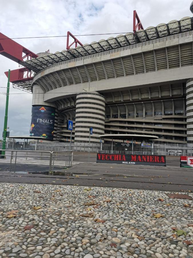 B&B Apartment San Siro Stadio 132 Mailand Exterior foto